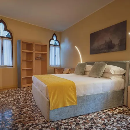 Cinqueteste Luxury Home-2